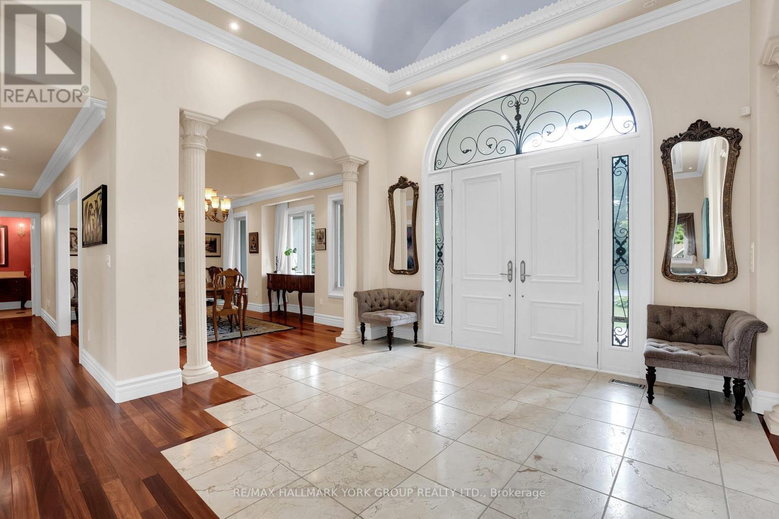 2 Kingswood Drive, King, ON - Indoor Photo Showing Other Room