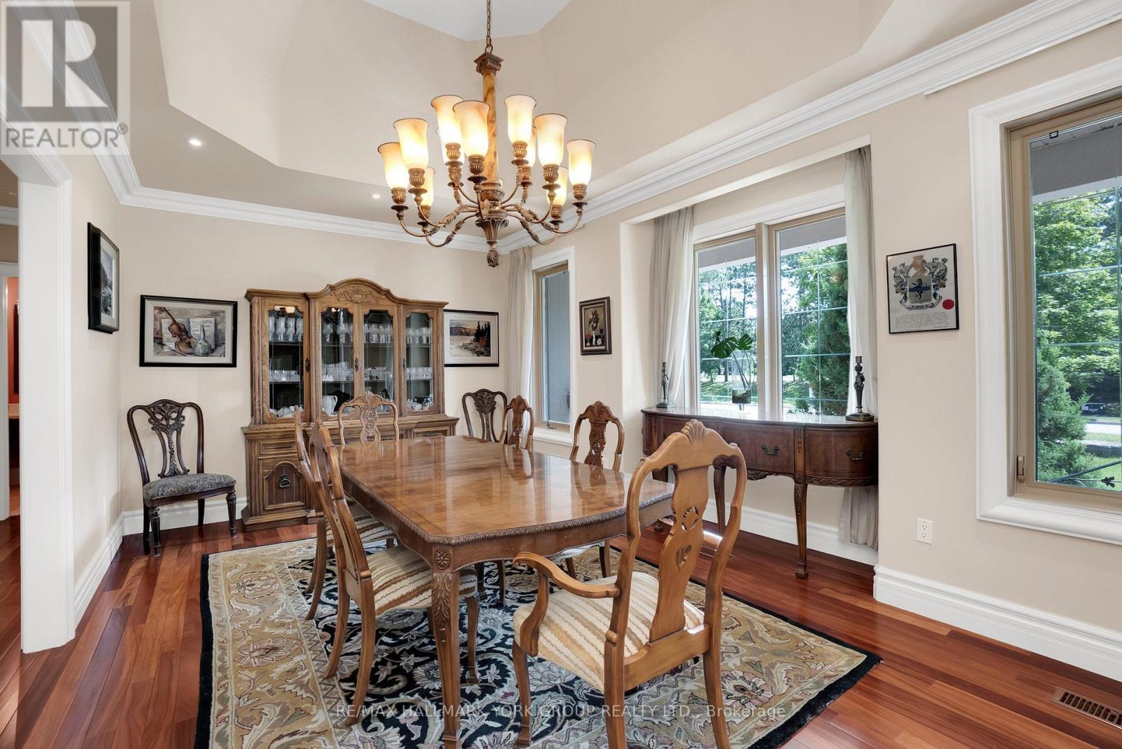 2 Kingswood Drive, King, ON - Indoor Photo Showing Dining Room