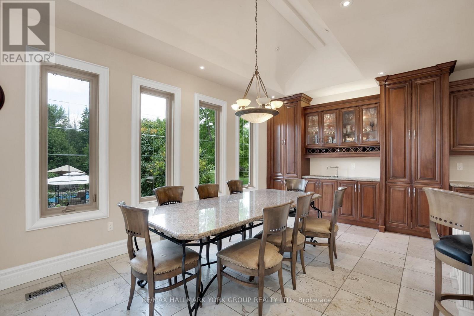 2 Kingswood Drive, King, ON - Indoor Photo Showing Dining Room