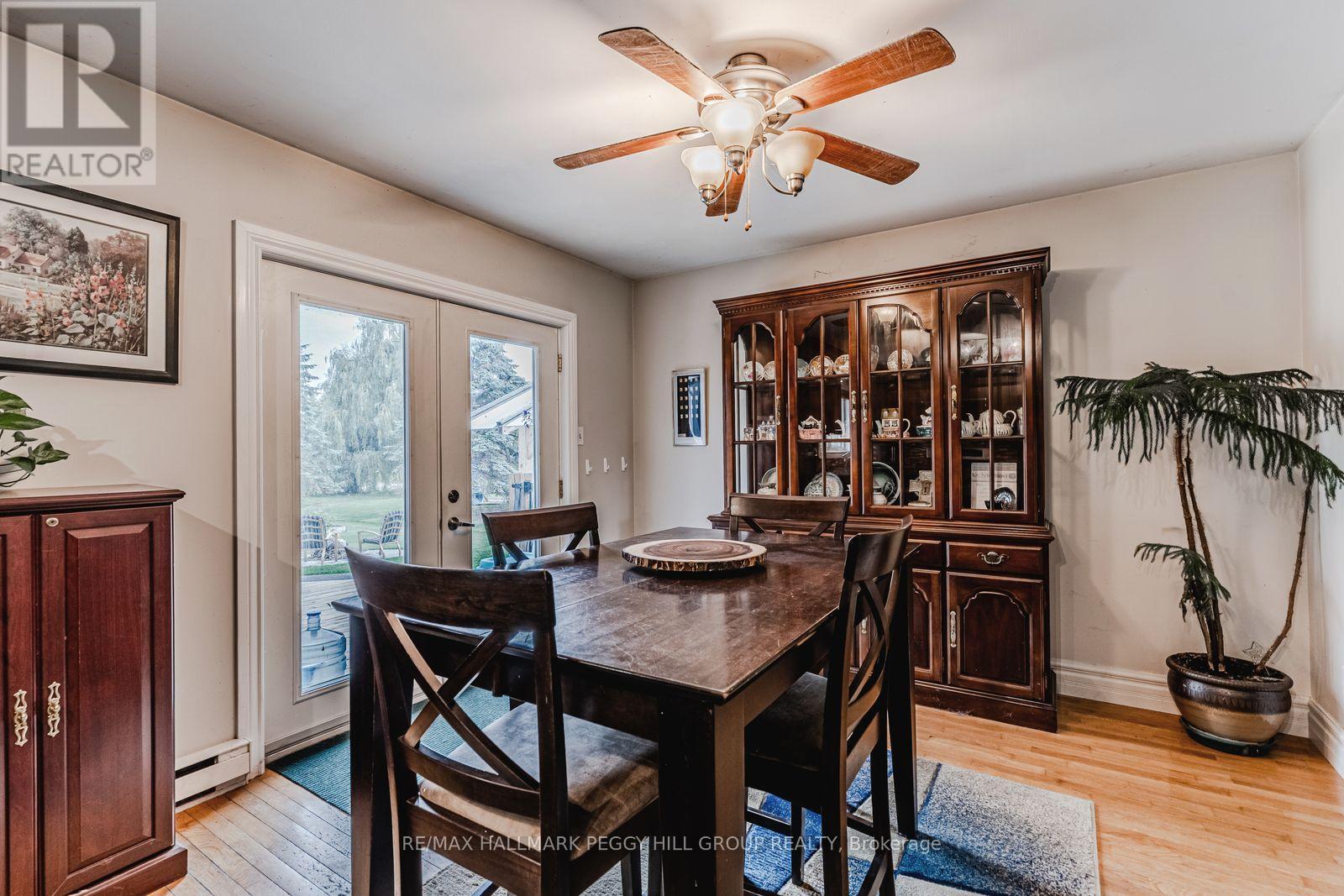7 Sandlewood Trail, Ramara, ON - Indoor Photo Showing Dining Room