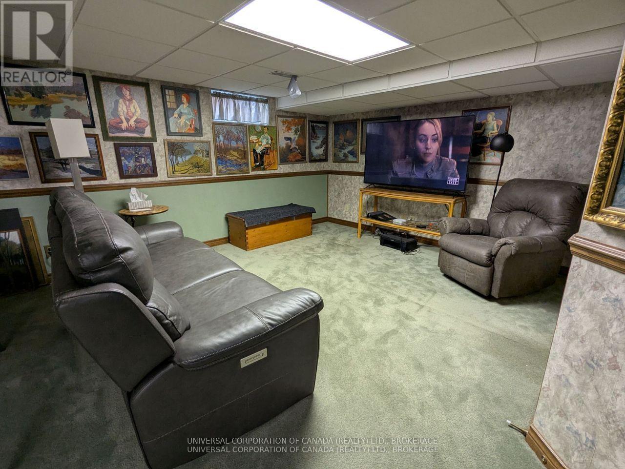 67 Foundry Street, Leamington, ON - Indoor