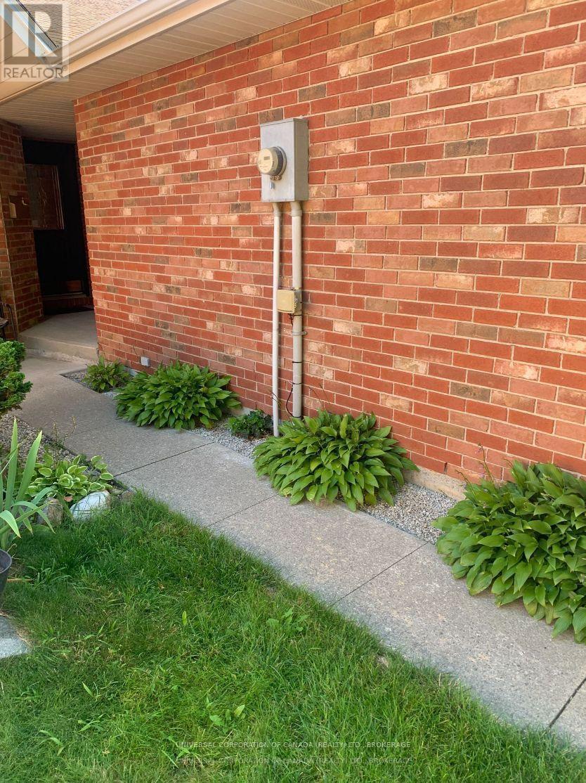 67 Foundry Street, Leamington, ON - Outdoor