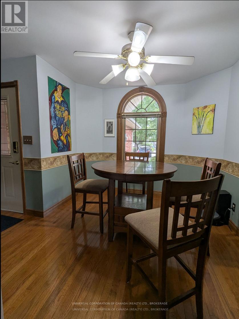 67 Foundry Street, Leamington, ON - Indoor Photo Showing Dining Room