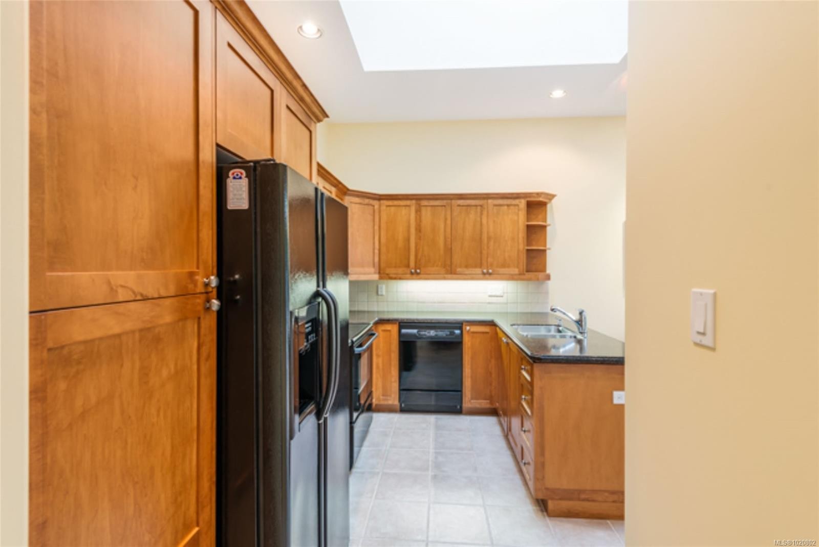 910 Lakes Blvd, French Creek, BC