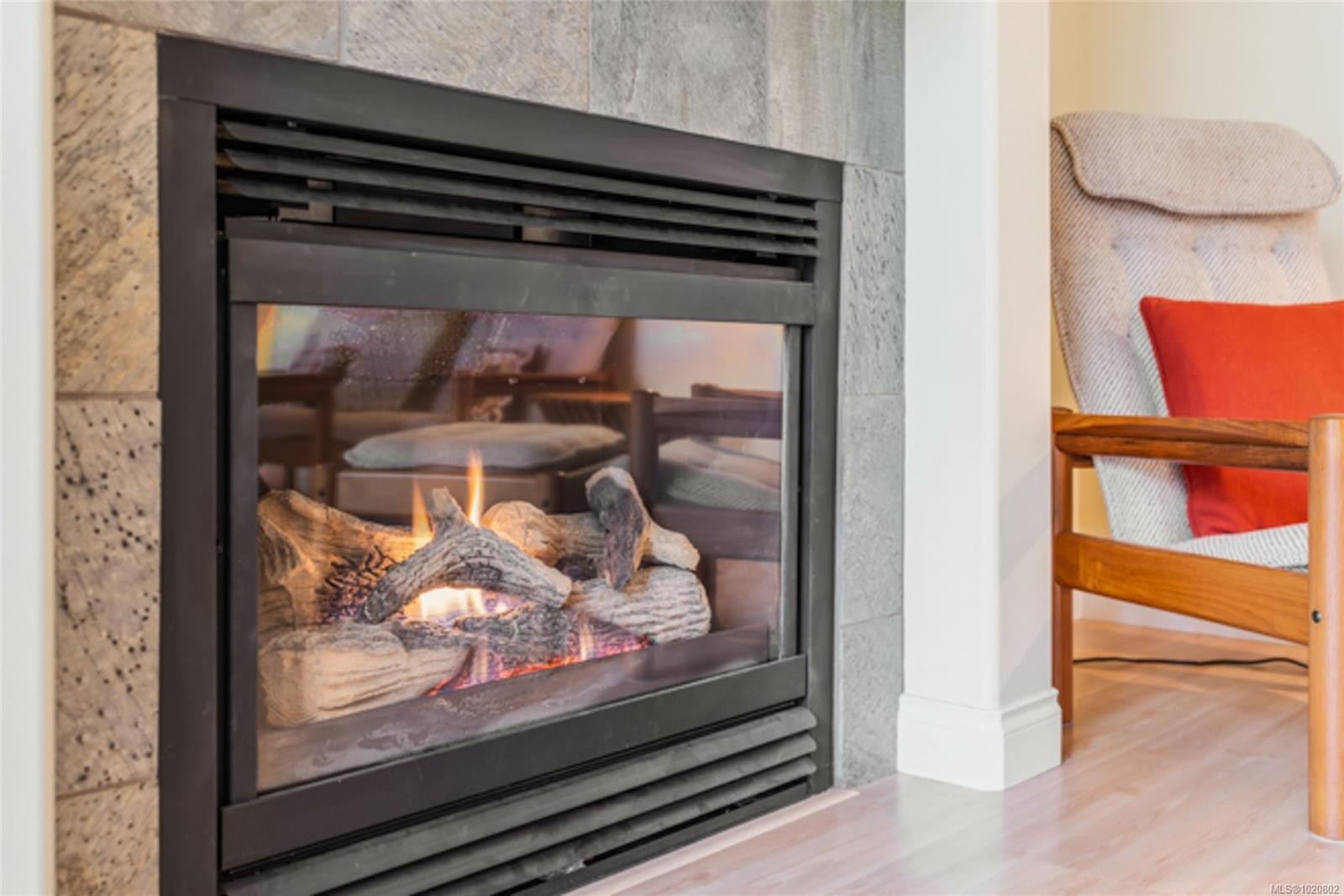 910 Lakes Blvd, French Creek, BC