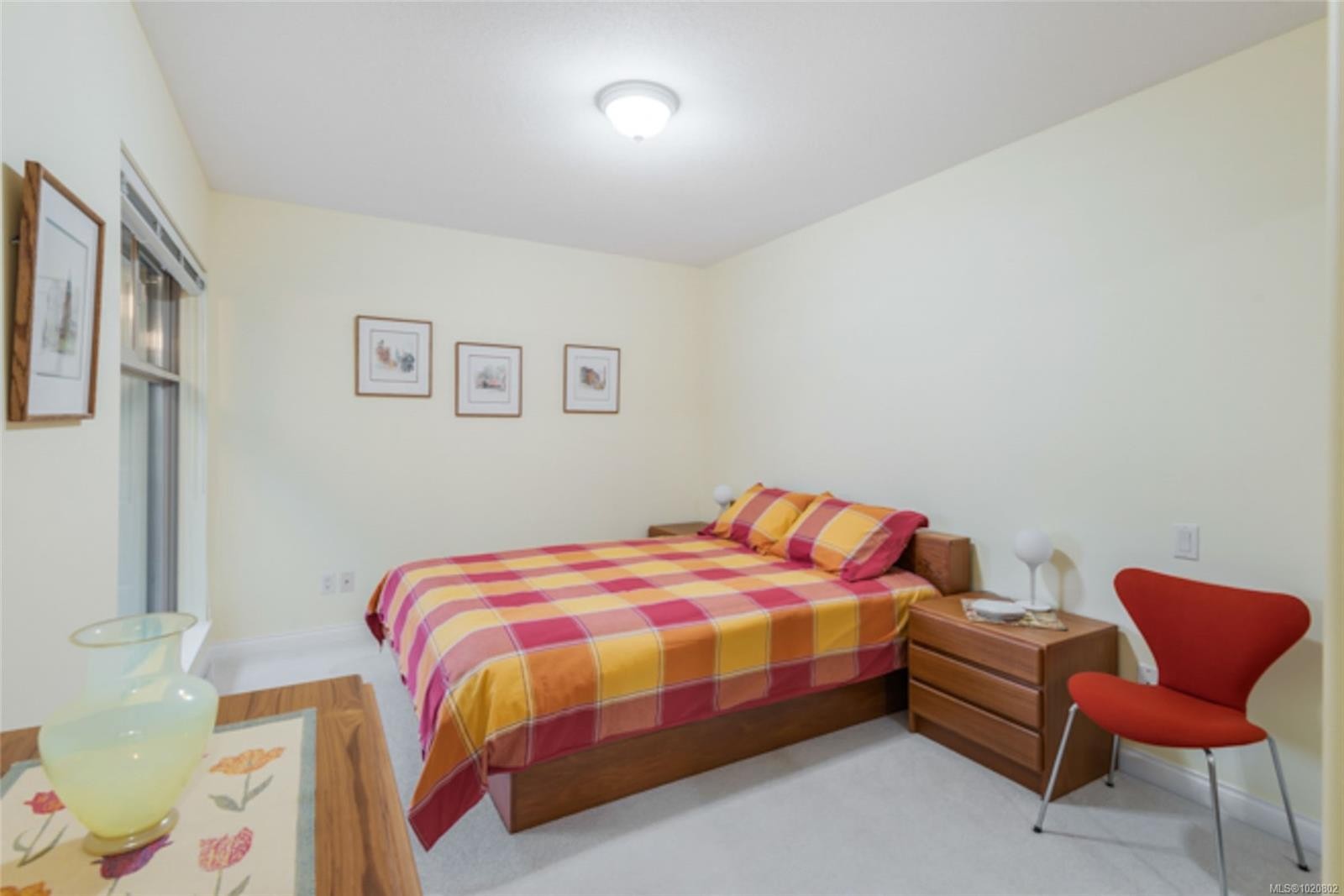 910 Lakes Blvd, French Creek, BC