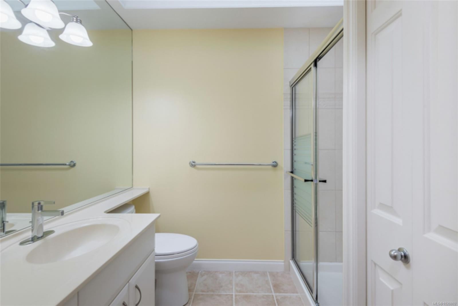 910 Lakes Blvd, French Creek, BC