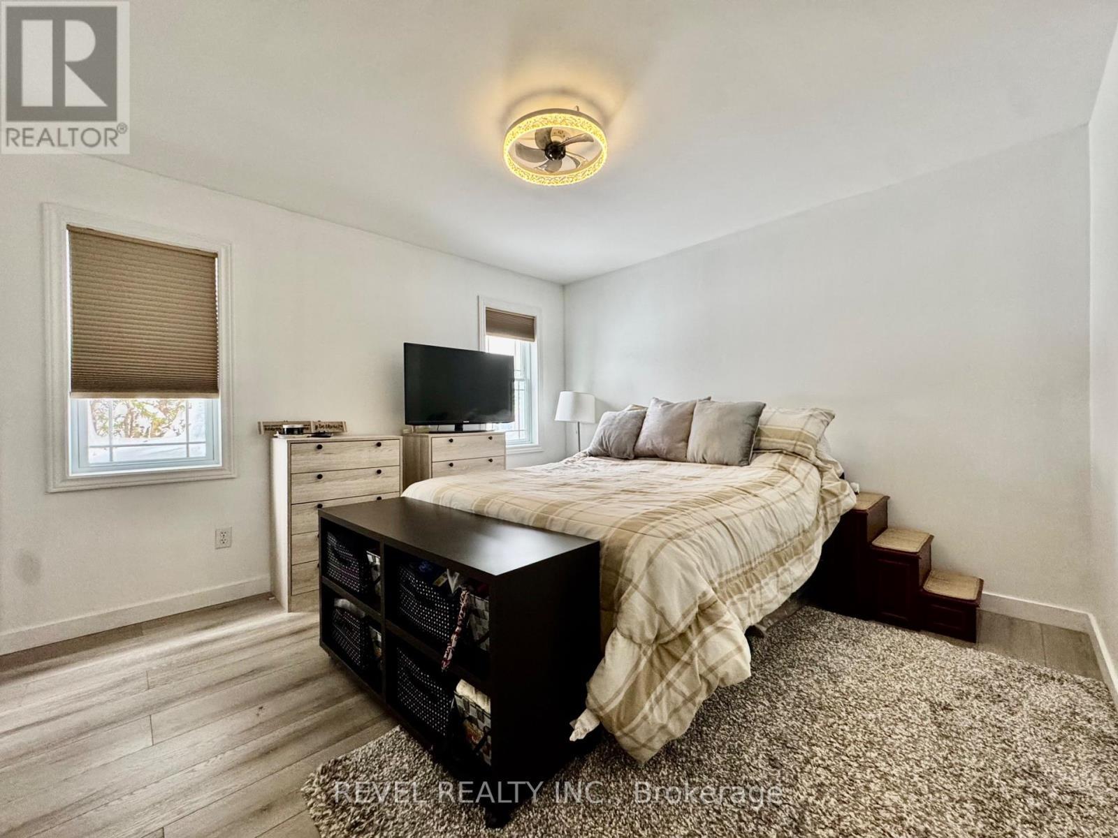 16 Foothills Lane, Timmins (Tne - North), ON - Indoor Photo Showing Bedroom