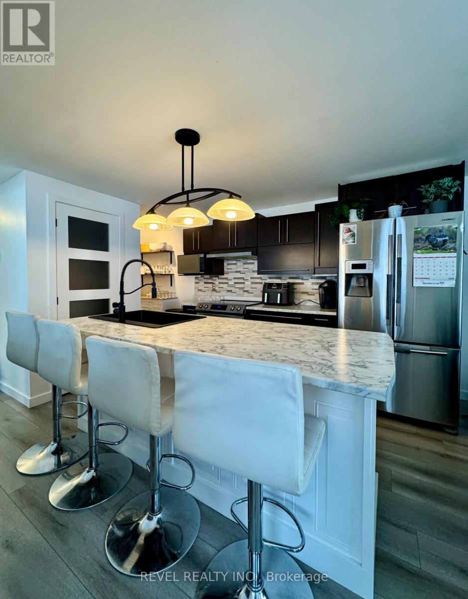 16 Foothills Lane, Timmins (Tne - North), ON - Indoor Photo Showing Kitchen