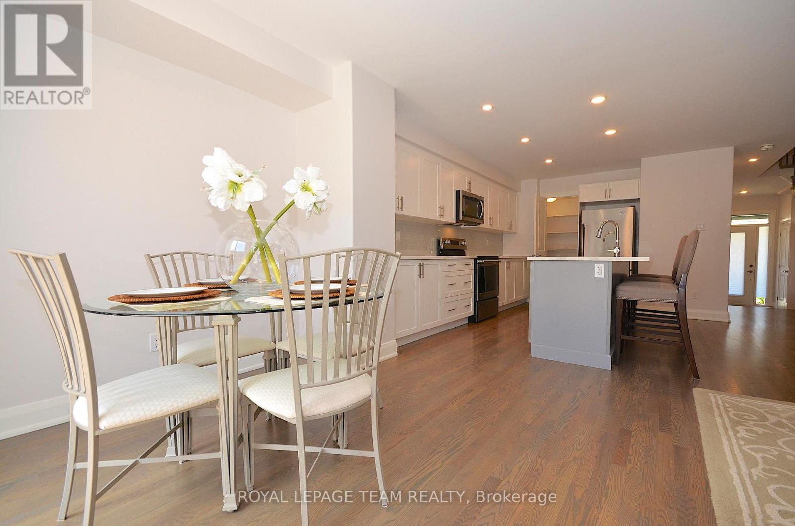 331 Proud Walk Drive Drive S, Ottawa, ON - Indoor