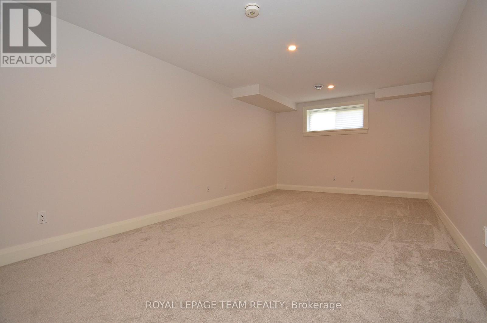 331 Proud Walk Drive Drive S, Ottawa, ON - Indoor Photo Showing Other Room