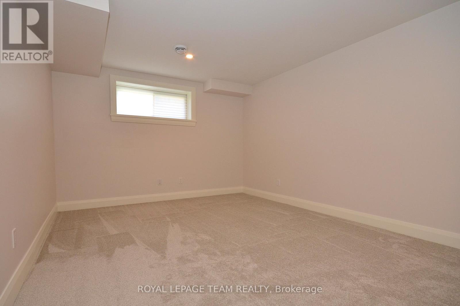 331 Proud Walk Drive Drive S, Ottawa, ON - Indoor Photo Showing Other Room