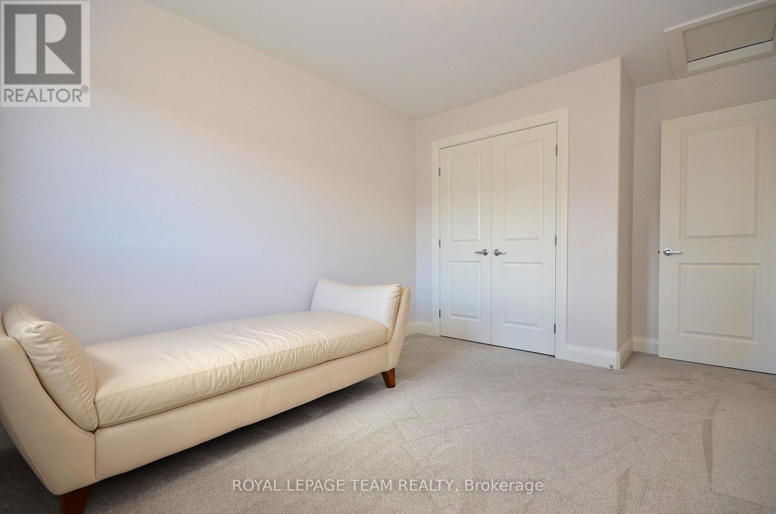 331 Proud Walk Drive Drive S, Ottawa, ON - Indoor Photo Showing Bedroom