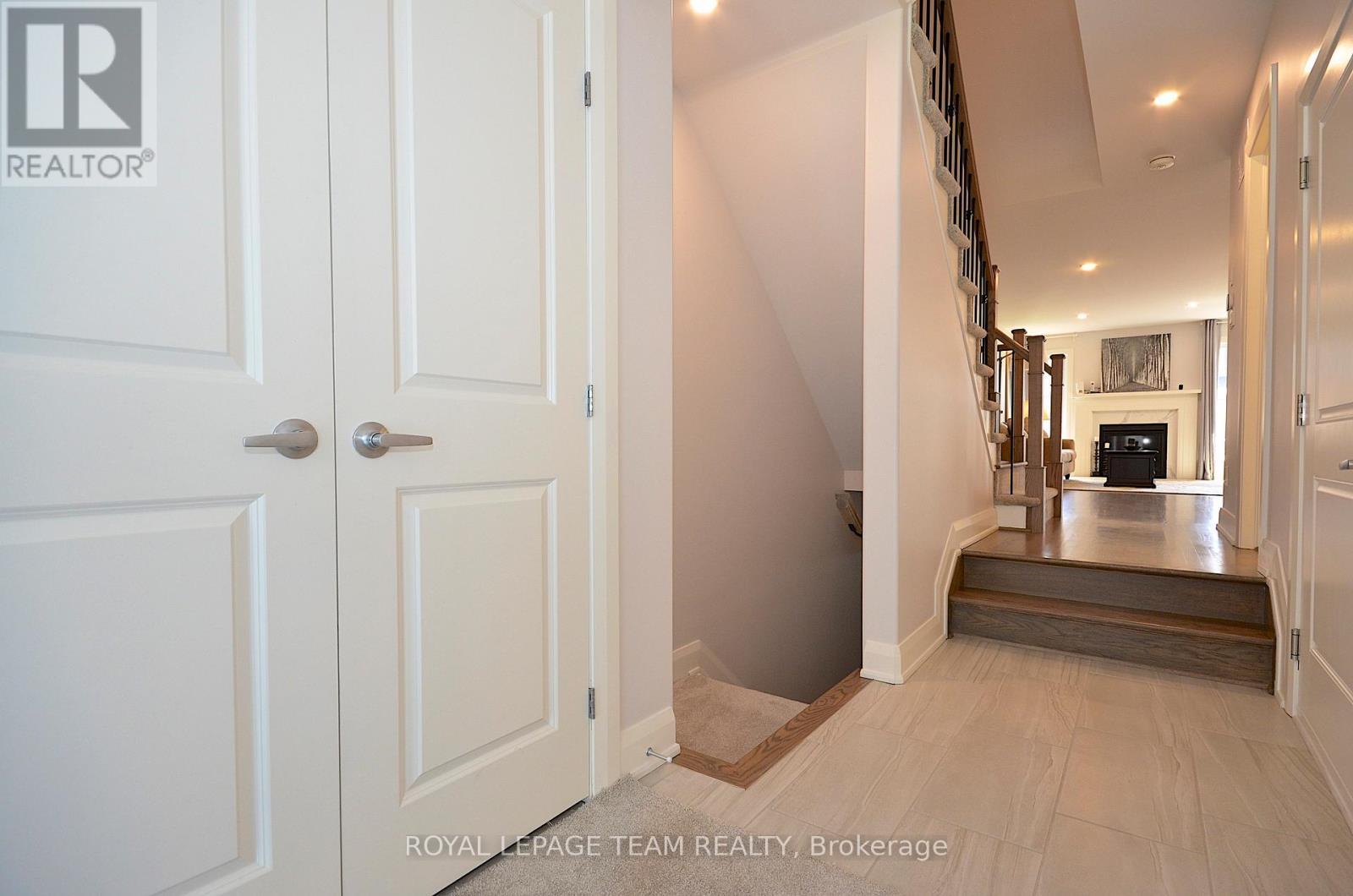 331 Proud Walk Drive Drive S, Ottawa, ON - Indoor Photo Showing Other Room