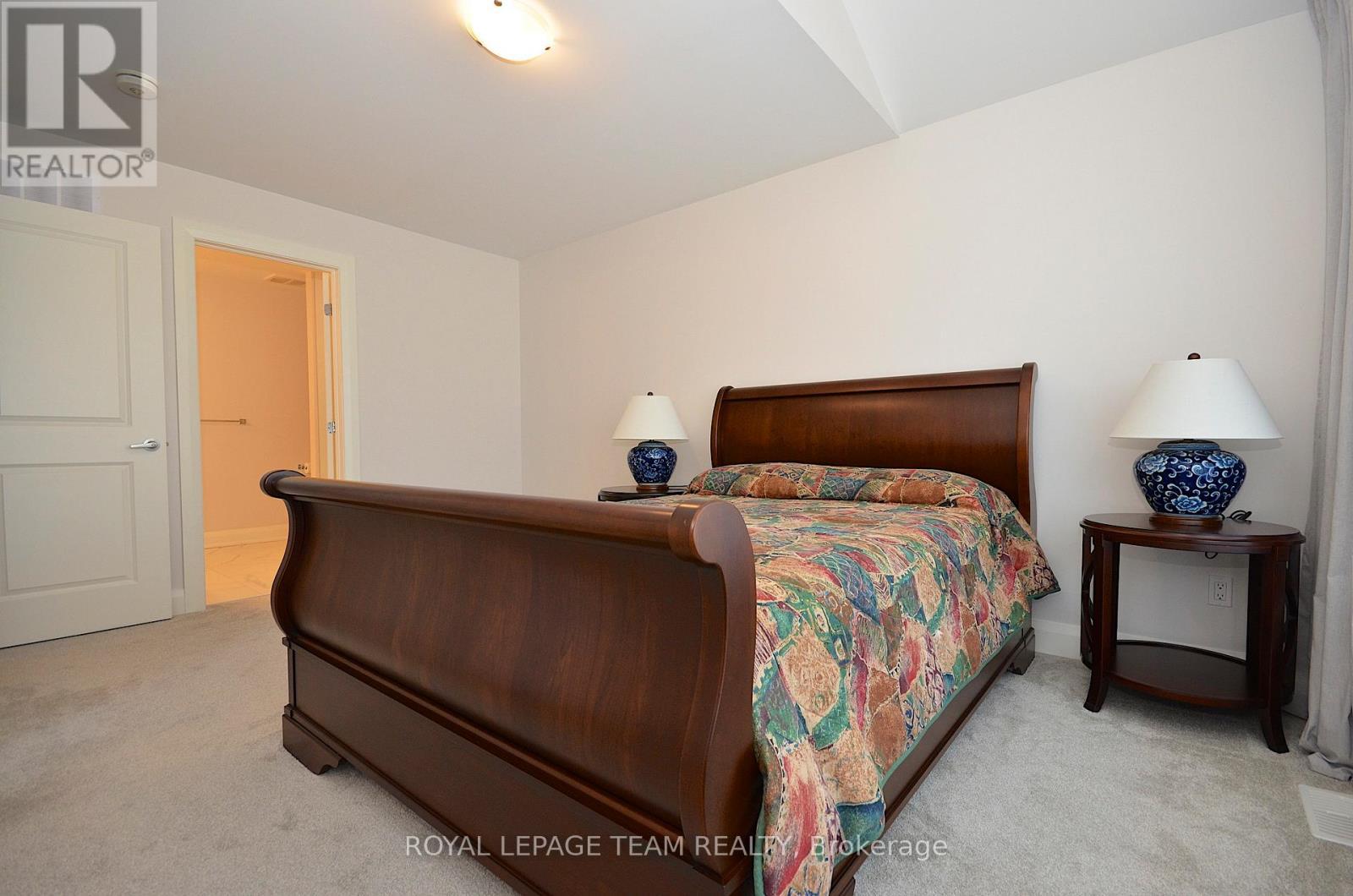 331 Proud Walk Drive Drive S, Ottawa, ON - Indoor Photo Showing Bedroom