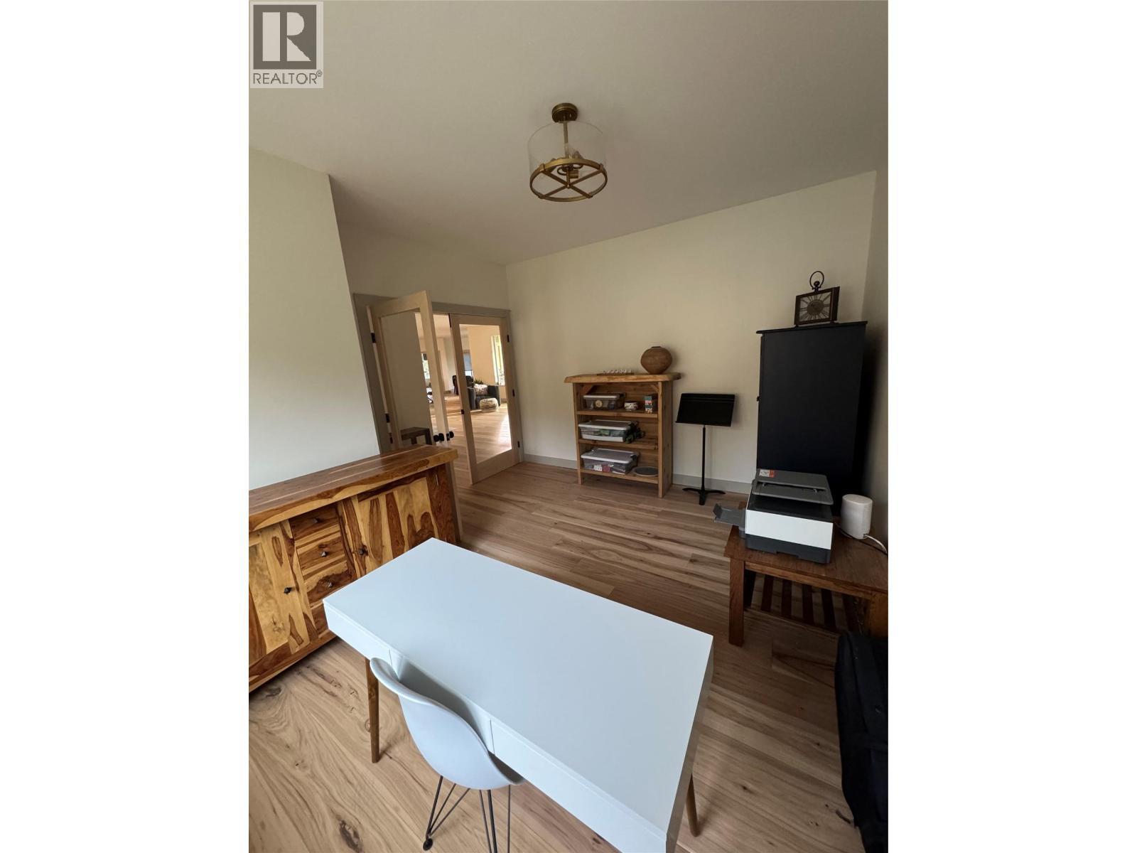 4465 Squilax-Anglemont Road, Scotch Creek, BC - Indoor