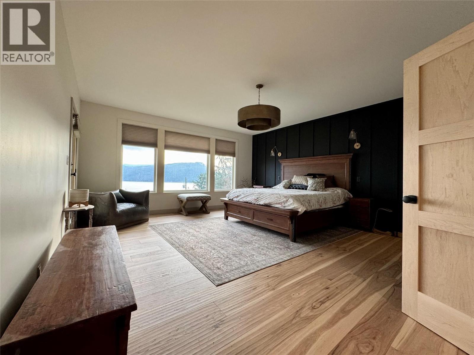 4465 Squilax-Anglemont Road, Scotch Creek, BC - Indoor Photo Showing Bedroom