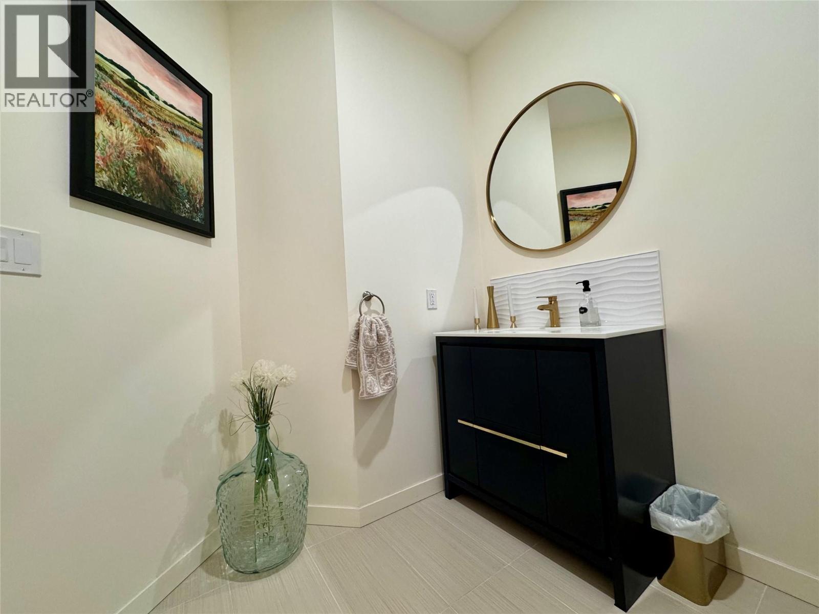 4465 Squilax-Anglemont Road, Scotch Creek, BC - Indoor Photo Showing Bathroom
