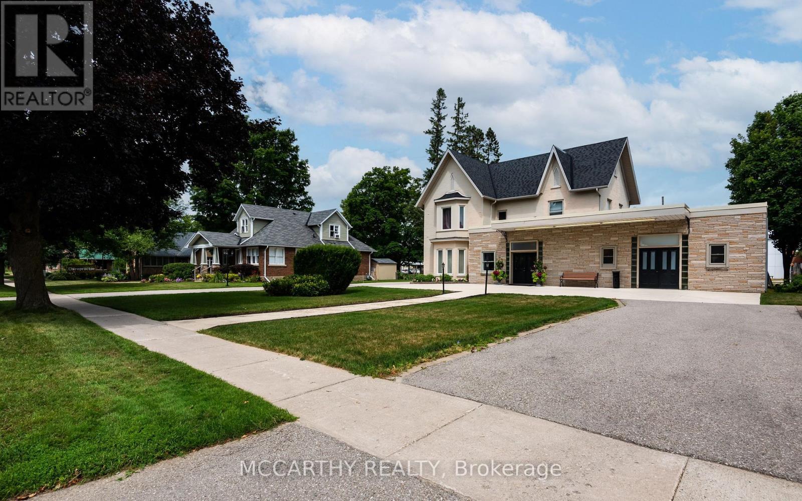 318 Main Street E, Shelburne, ON