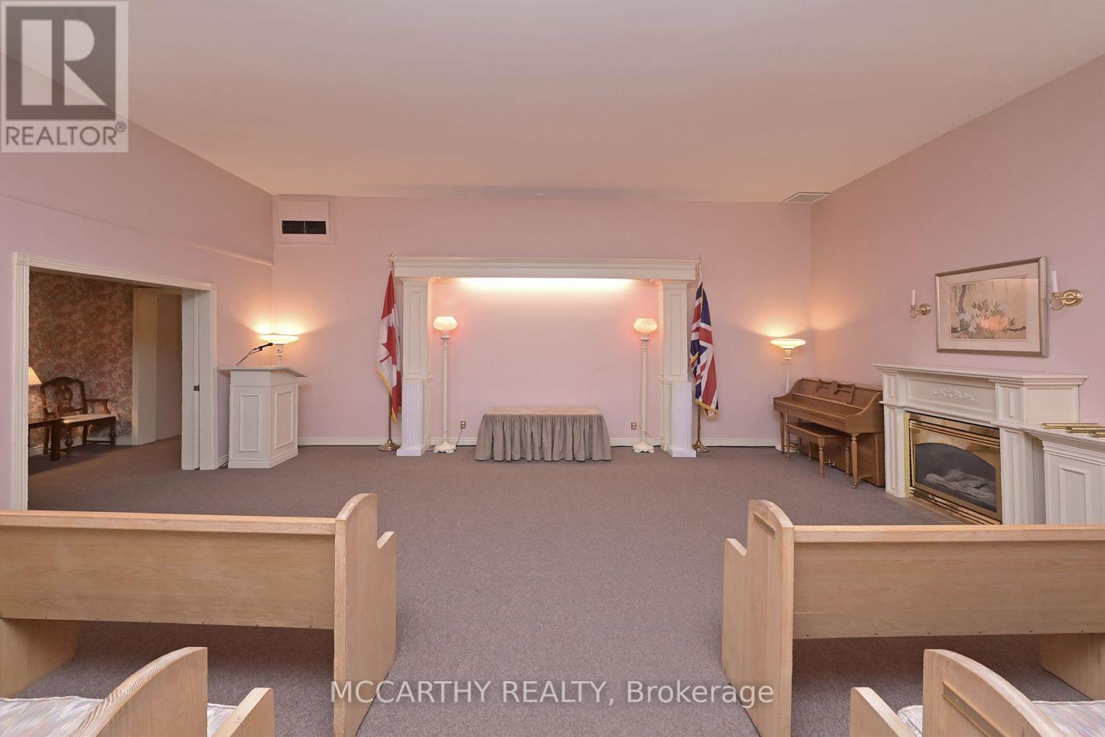 318 Main Street E, Shelburne, ON