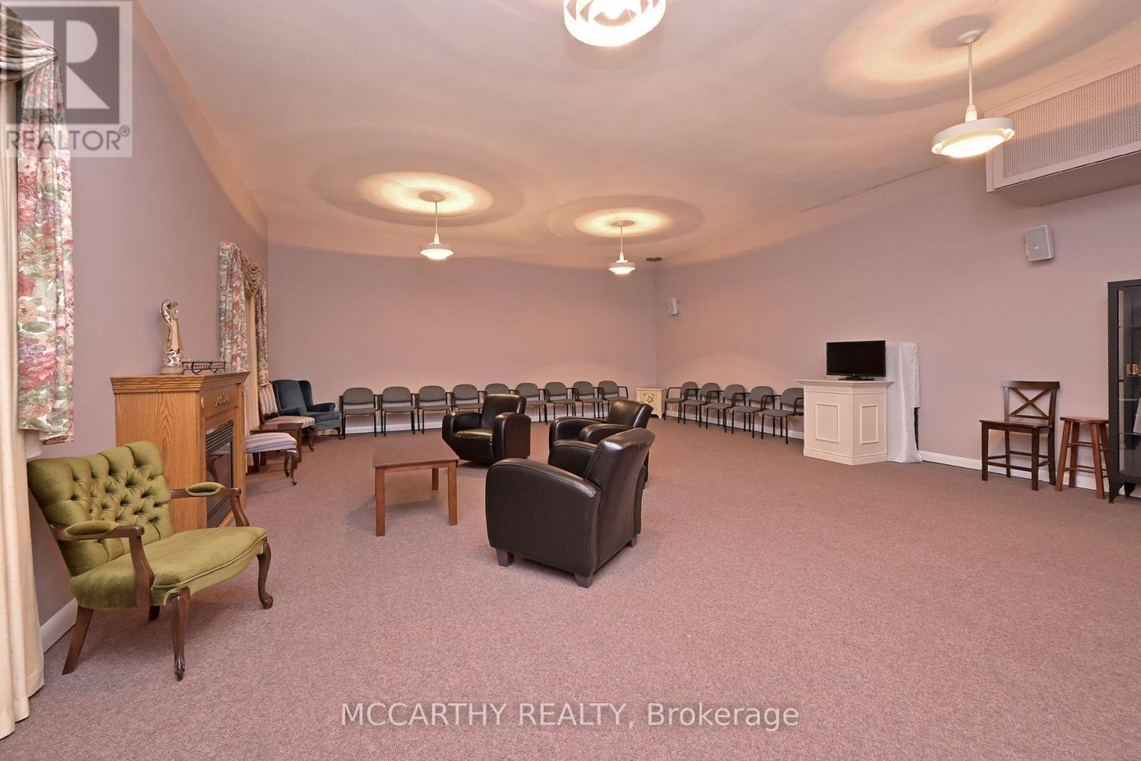 318 Main Street E, Shelburne, ON