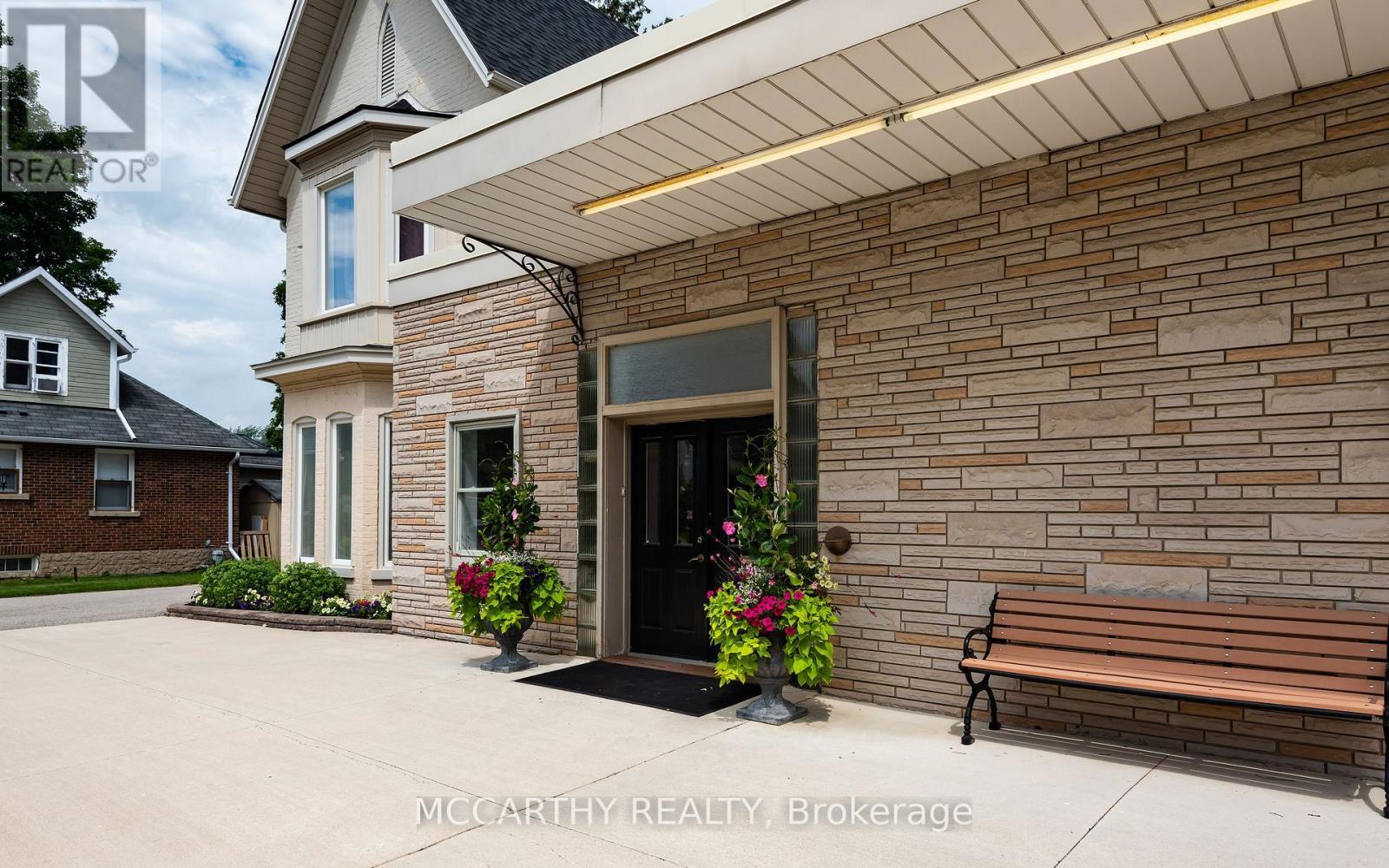 318 Main Street E, Shelburne, ON