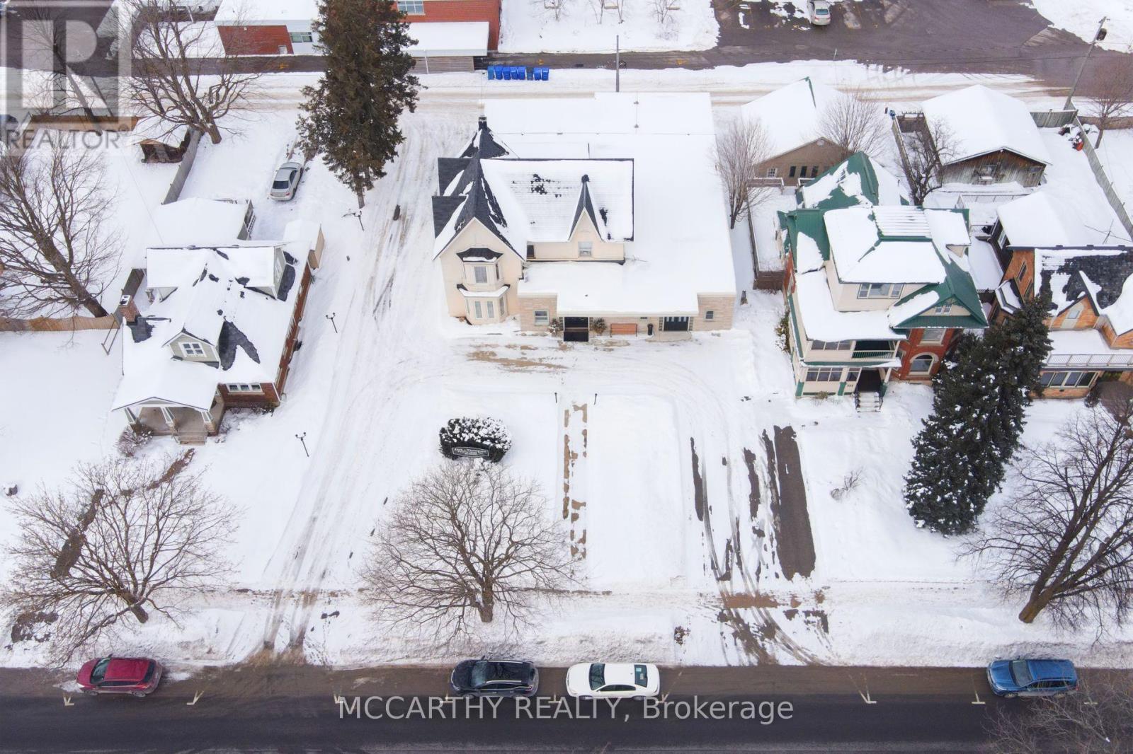 318 Main Street E, Shelburne, ON