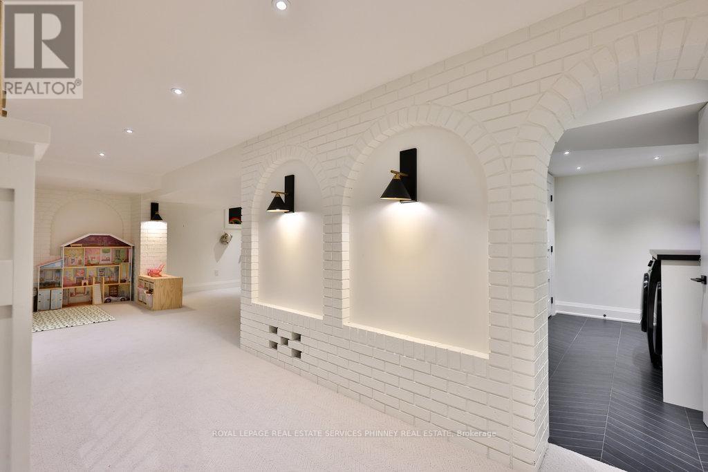 1489 Mildmay Court, Mississauga, ON - Indoor Photo Showing Other Room