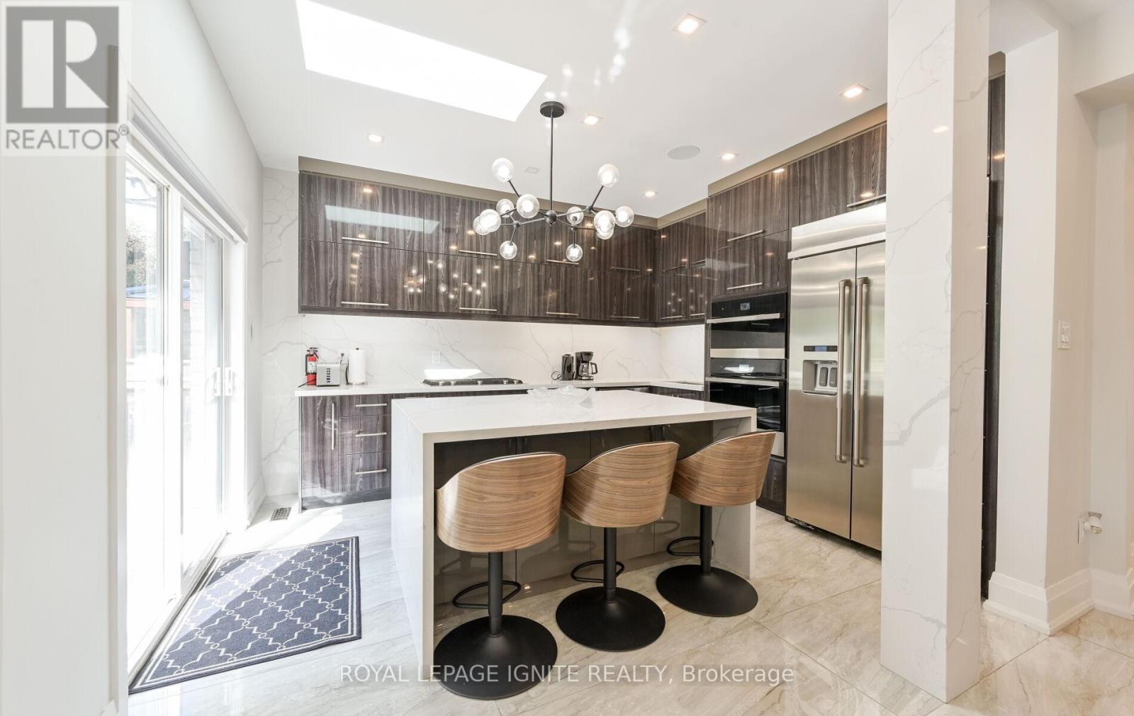 24 Christensen Avenue, Caledon, ON - Indoor