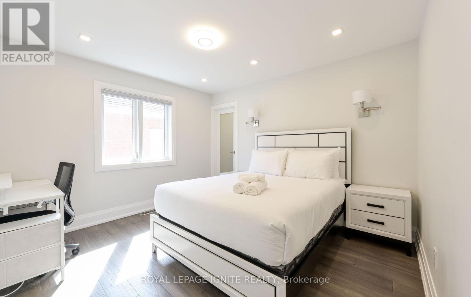 24 Christensen Avenue, Caledon, ON - Indoor Photo Showing Bedroom