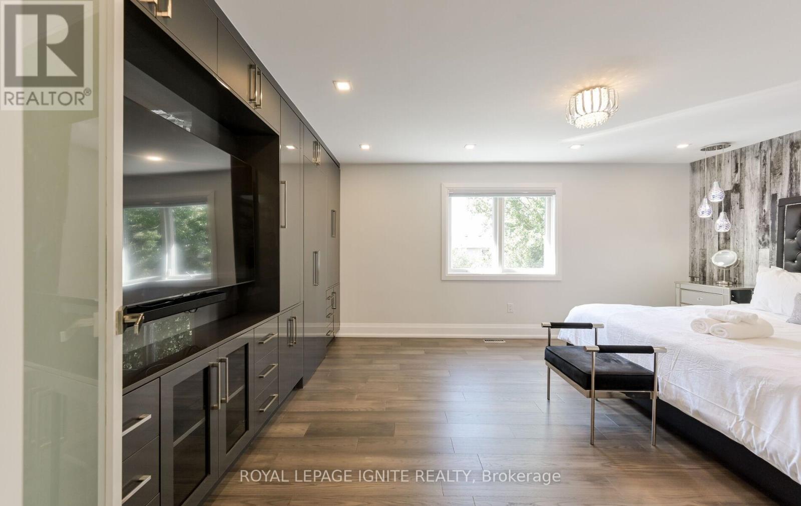24 Christensen Avenue, Caledon, ON - Indoor Photo Showing Bedroom