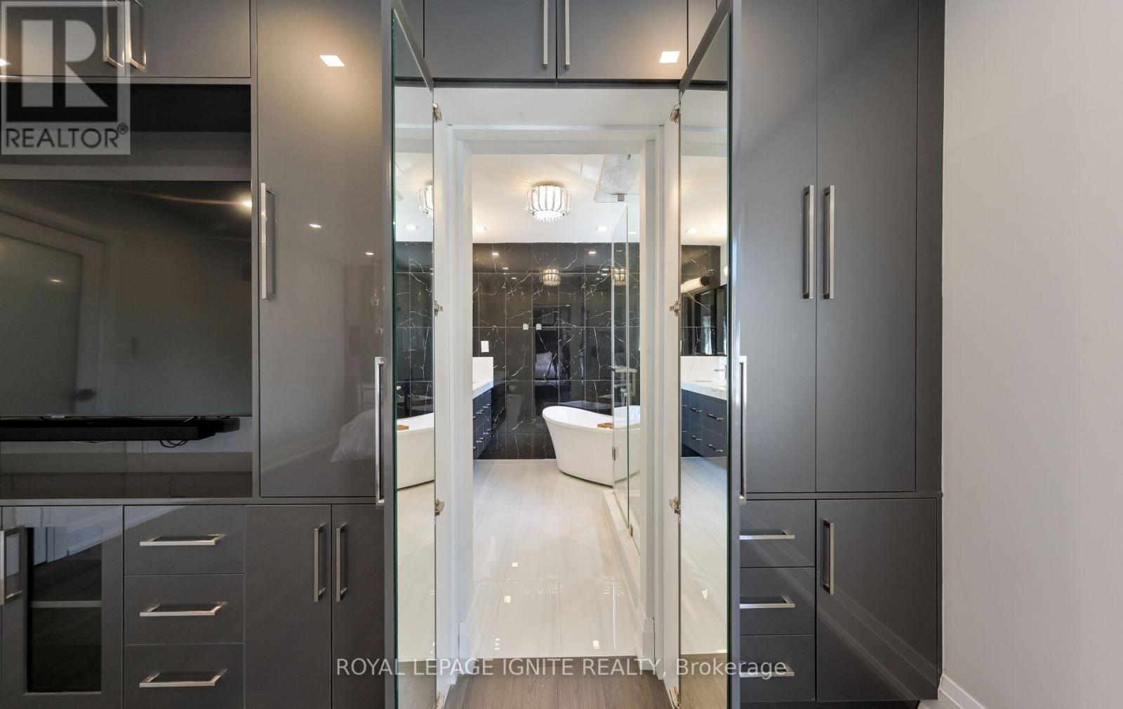 24 Christensen Avenue, Caledon, ON - Indoor