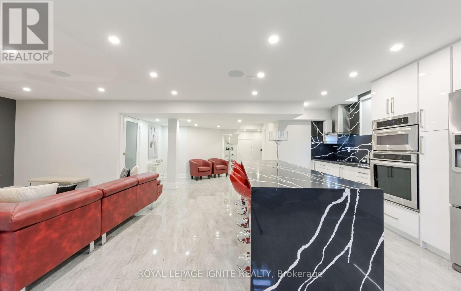 24 Christensen Avenue, Caledon, ON - Indoor Photo Showing Other Room