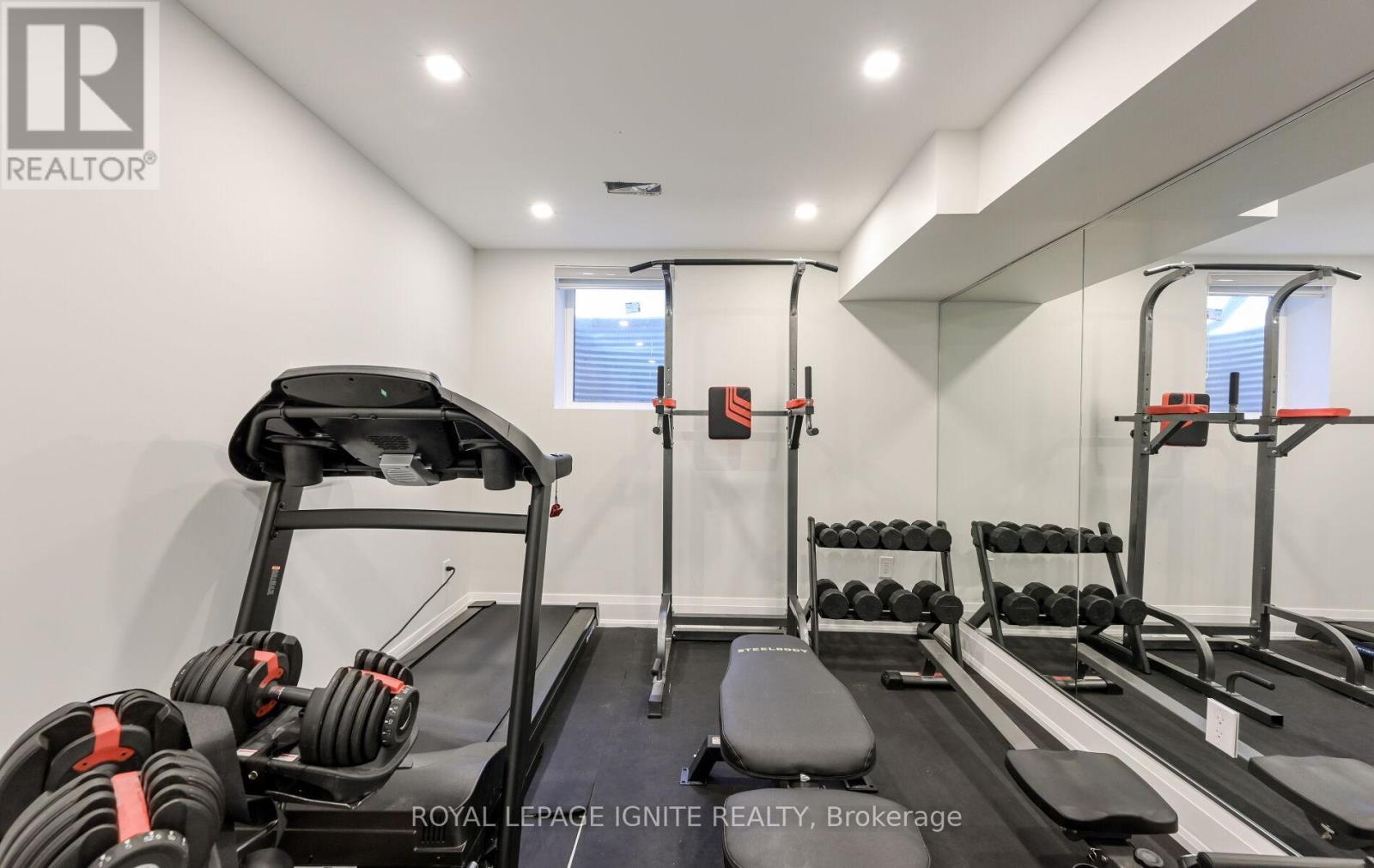 24 Christensen Avenue, Caledon, ON - Indoor Photo Showing Gym Room