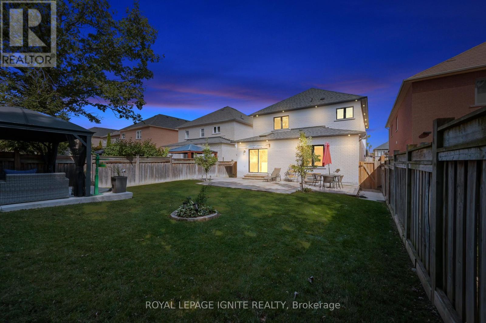 24 Christensen Avenue, Caledon, ON - Outdoor With Backyard