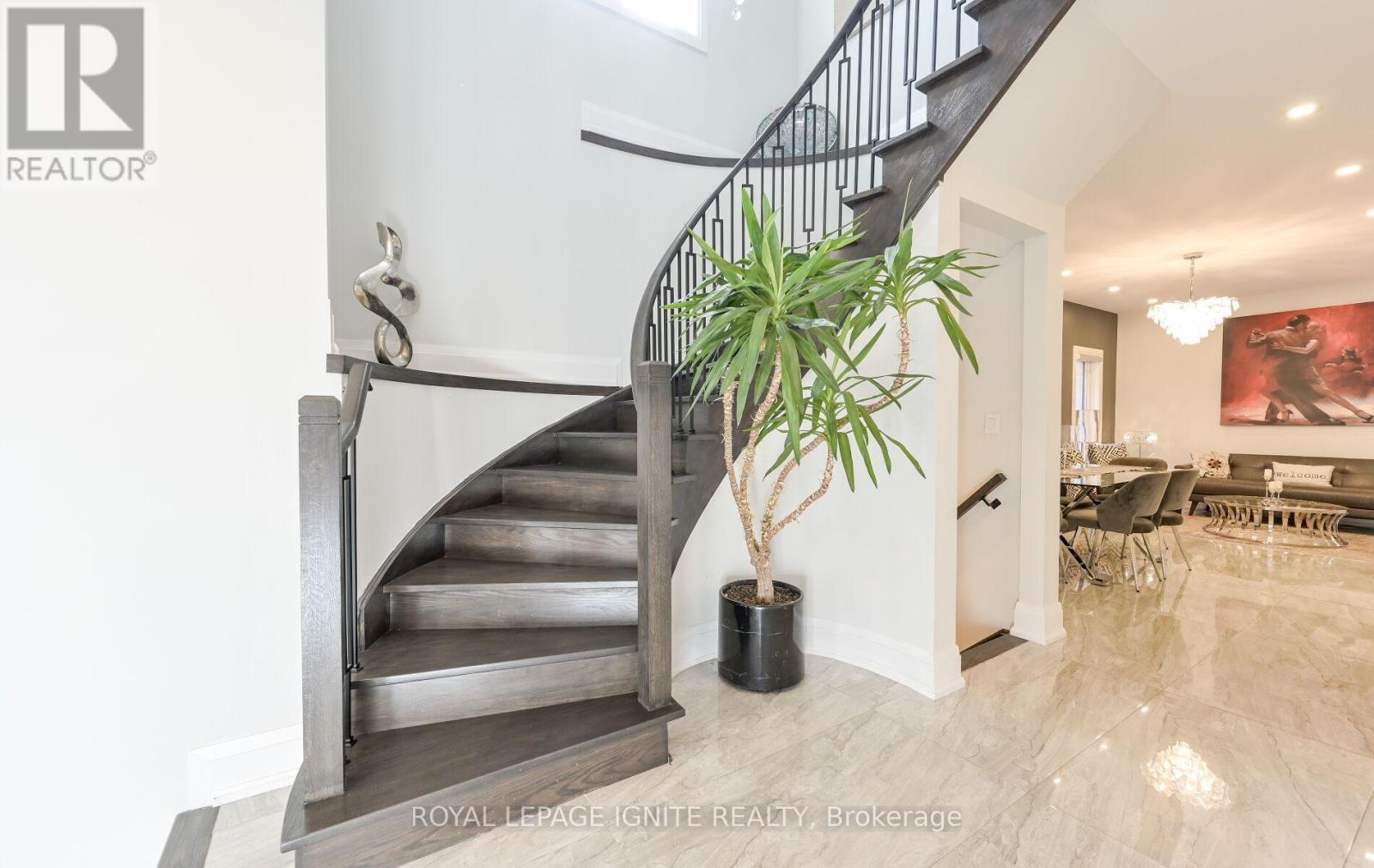 24 Christensen Avenue, Caledon, ON - Indoor Photo Showing Other Room