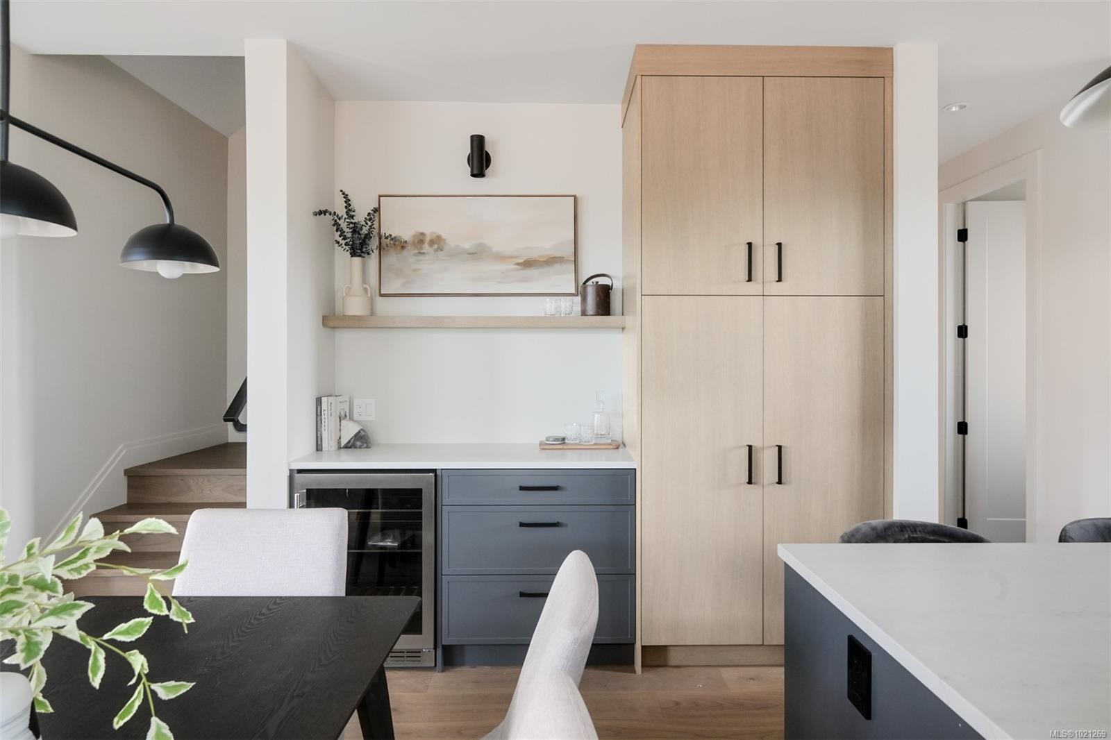 2-5032 Wesley Rd, Saanich, BC - Indoor Photo Showing Dining Room