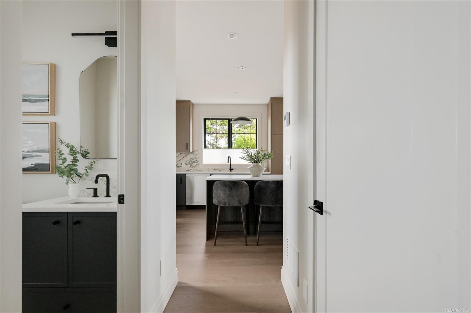 2-5032 Wesley Rd, Saanich, BC - Indoor Photo Showing Other Room