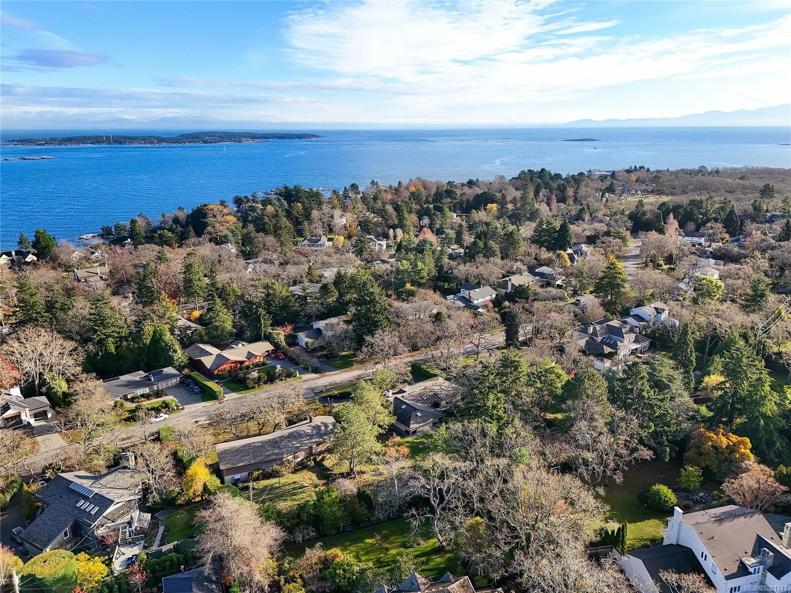 3240 Norfolk Rd, Oak Bay, BC