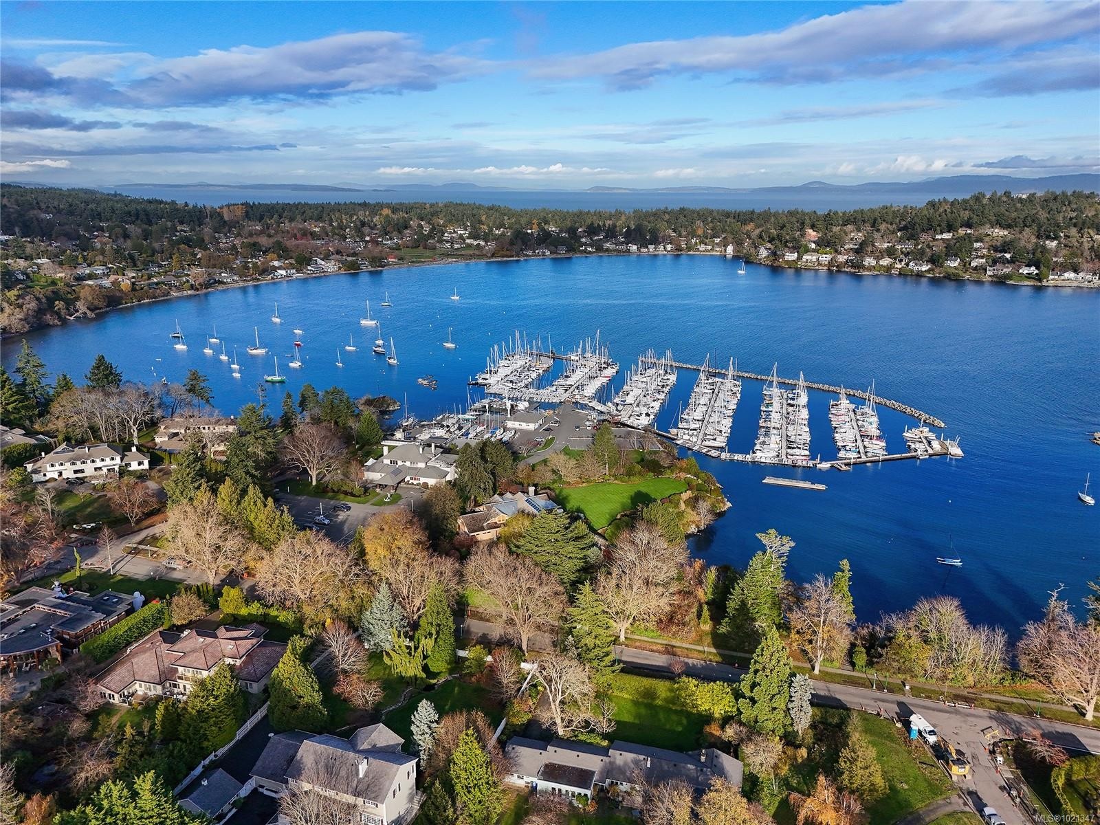 3240 Norfolk Rd, Oak Bay, BC