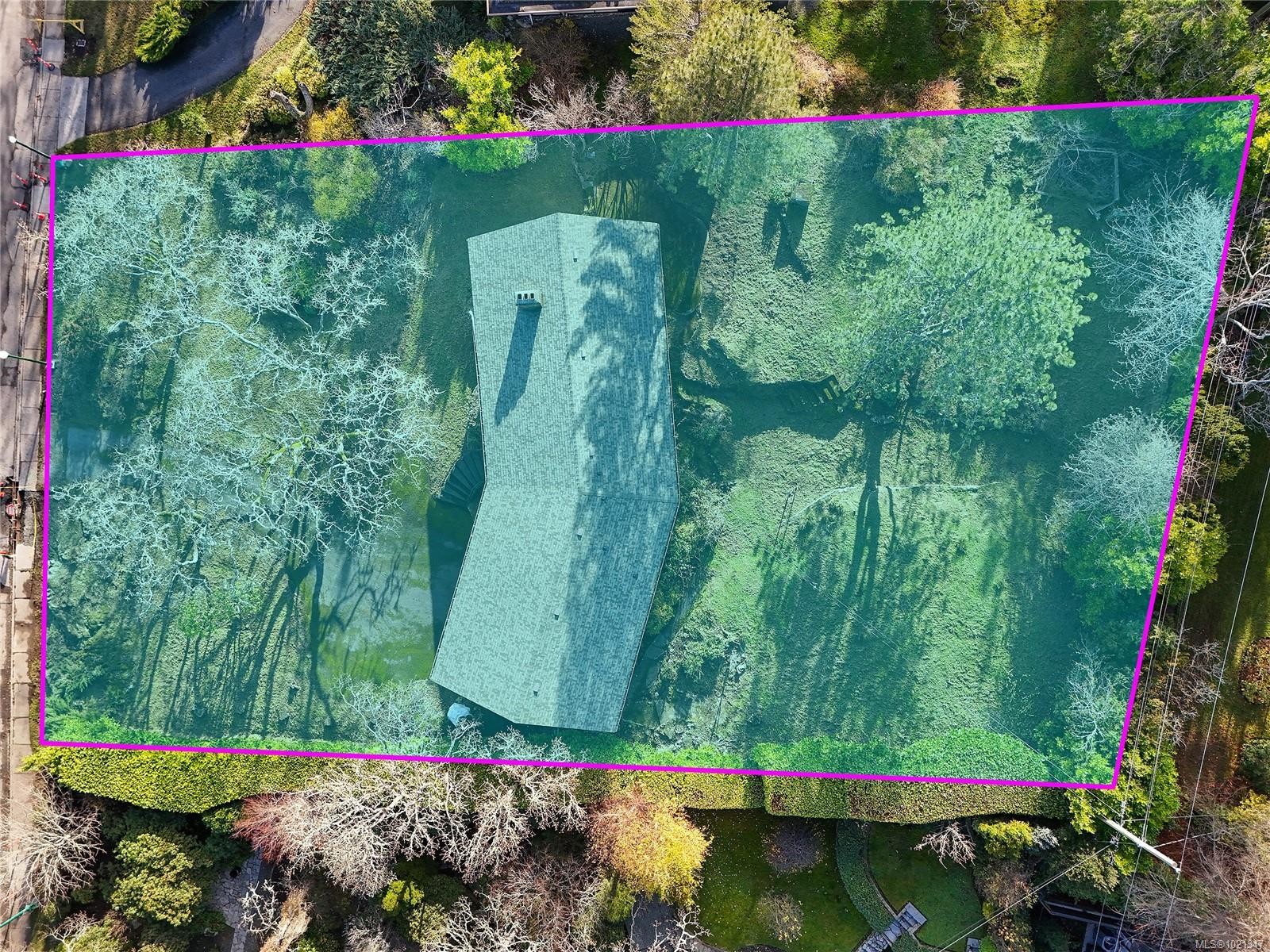 3240 Norfolk Rd, Oak Bay, BC