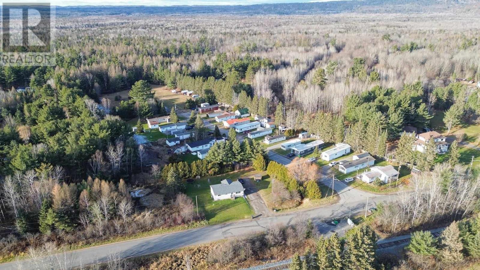 664 Frontenac St, Sault Ste. Marie, ON