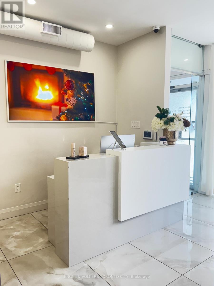 3449 Yonge Street, Toronto, ON