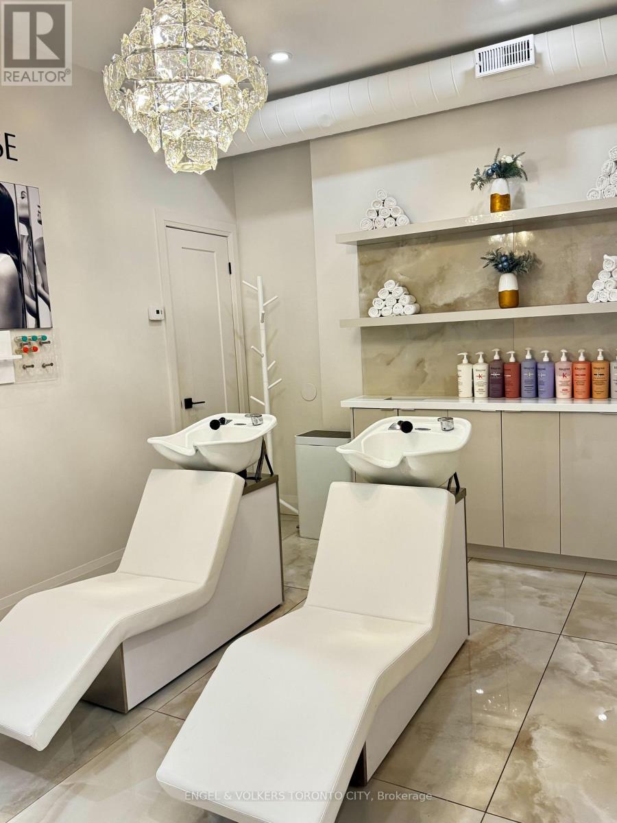 3449 Yonge Street, Toronto, ON