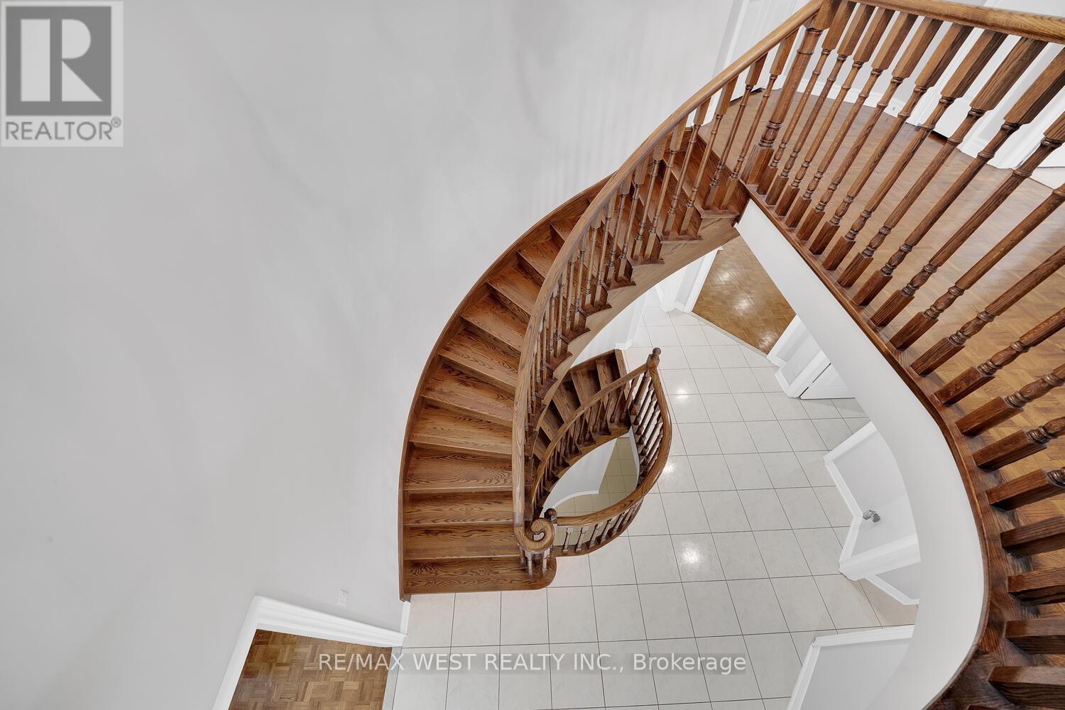 38 John Kline Lane, Vaughan, ON - Indoor Photo Showing Other Room