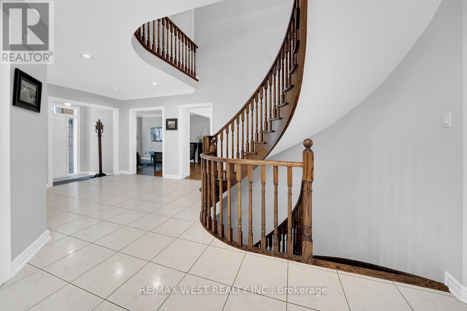 38 John Kline Lane, Vaughan, ON - Indoor Photo Showing Other Room