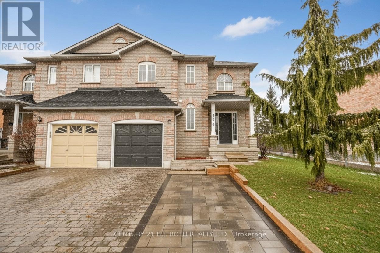 Welcome to 194 Sundew Drive! - 194 Sundew Drive, Barrie, ON - Outdoor With Facade