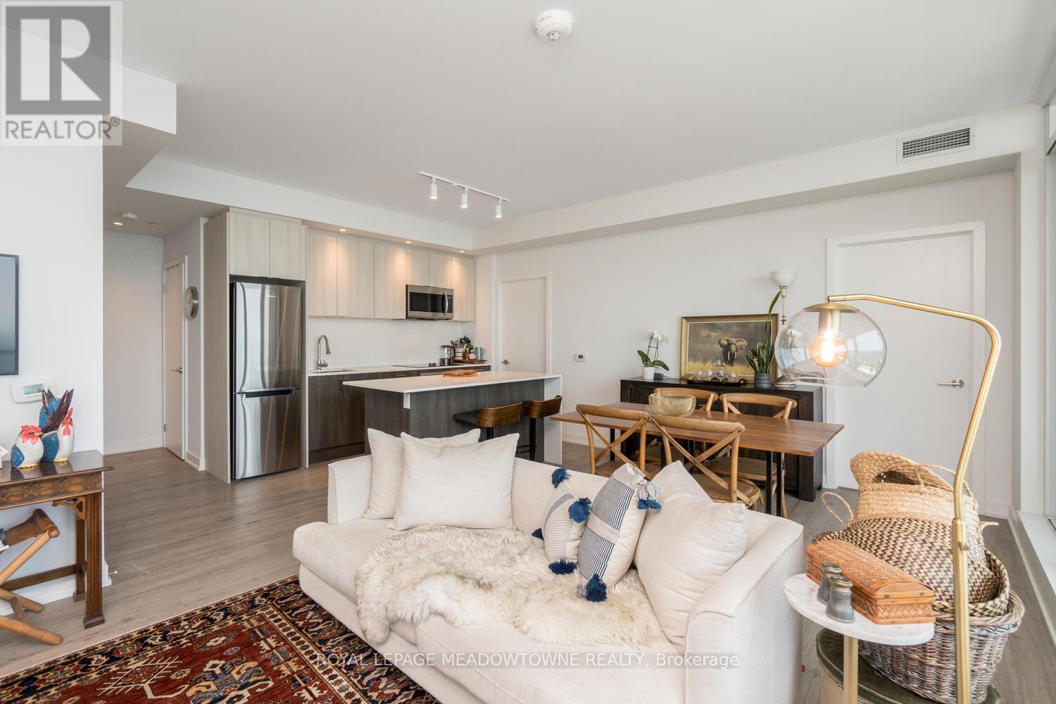 2307 - 1926 Lake Shore Boulevard W, Toronto, ON - Indoor Photo Showing Other Room