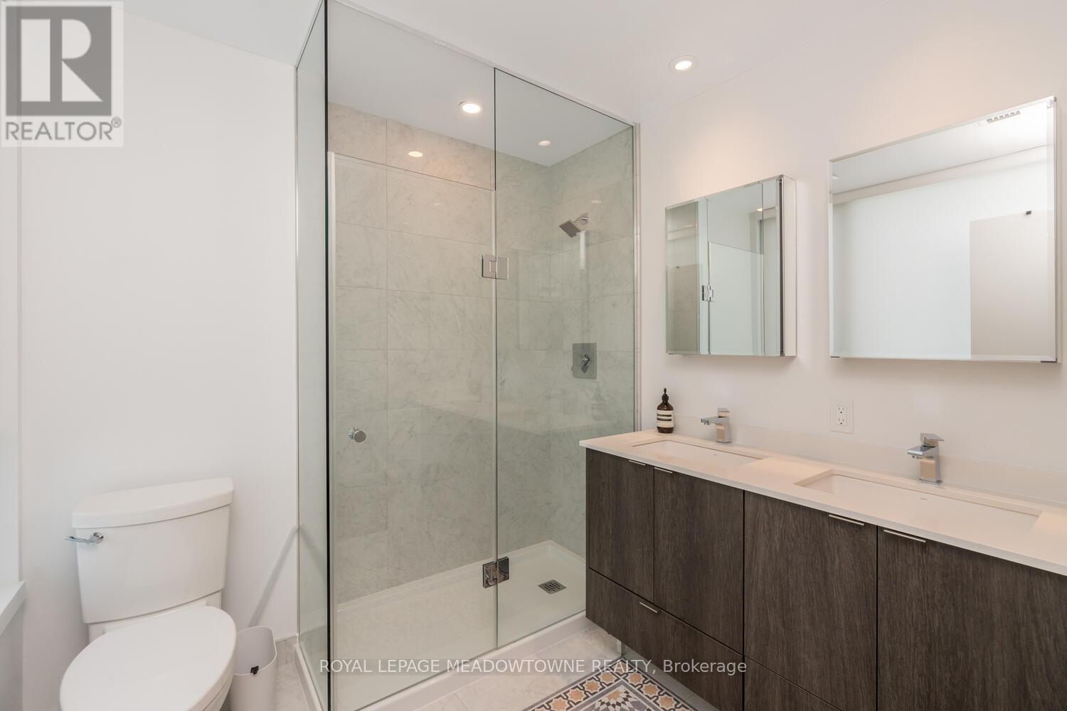 2307 - 1926 Lake Shore Boulevard W, Toronto, ON - Indoor Photo Showing Bathroom