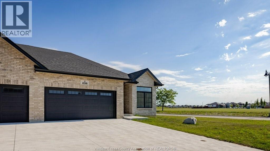 236 Mclellan, Amherstburg, ON - Outdoor